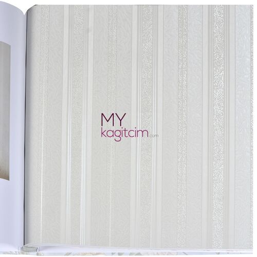 İtalyan Duvar kağıdı Satin flowers Z66864