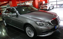 Simli Araç Kaplama Folyosu Oracal 970 Glossy (Parlak) 932 Graphite Metallic - 2