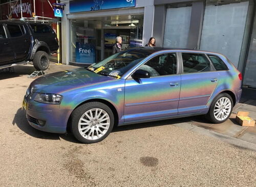 Simli Araç Kaplama Folyosu Oracal 970 Glossy (Parlak) 155 Intergalactic Blue